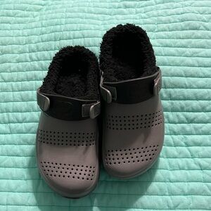 Fuzzy size 8 shoes